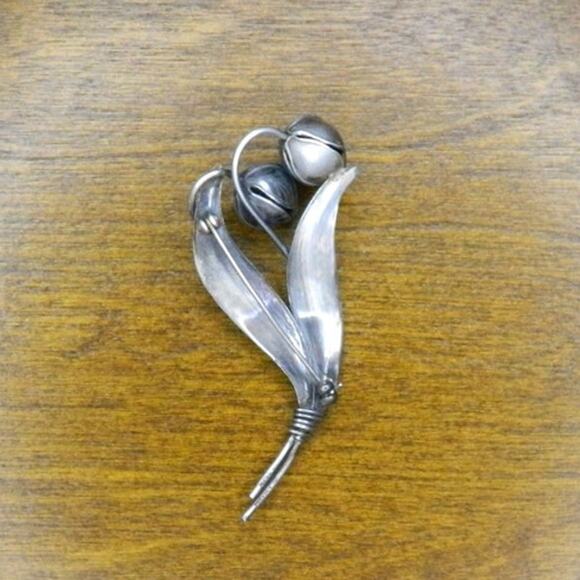 Vintage Sterling Denmark Flower Brooch Pin - Picture 3 of 4